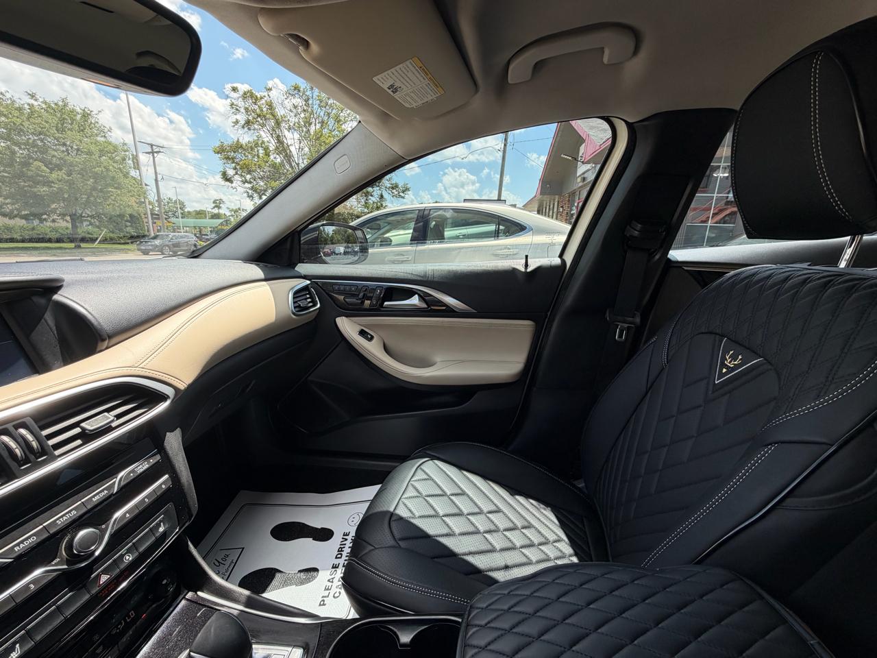 Infiniti QX30 Luxury FWD 2018