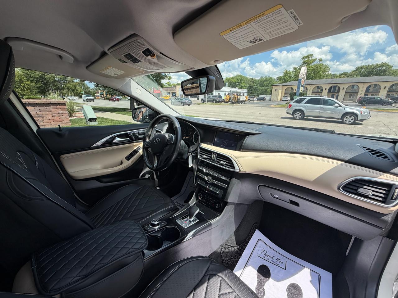 Infiniti QX30 Luxury FWD 2018