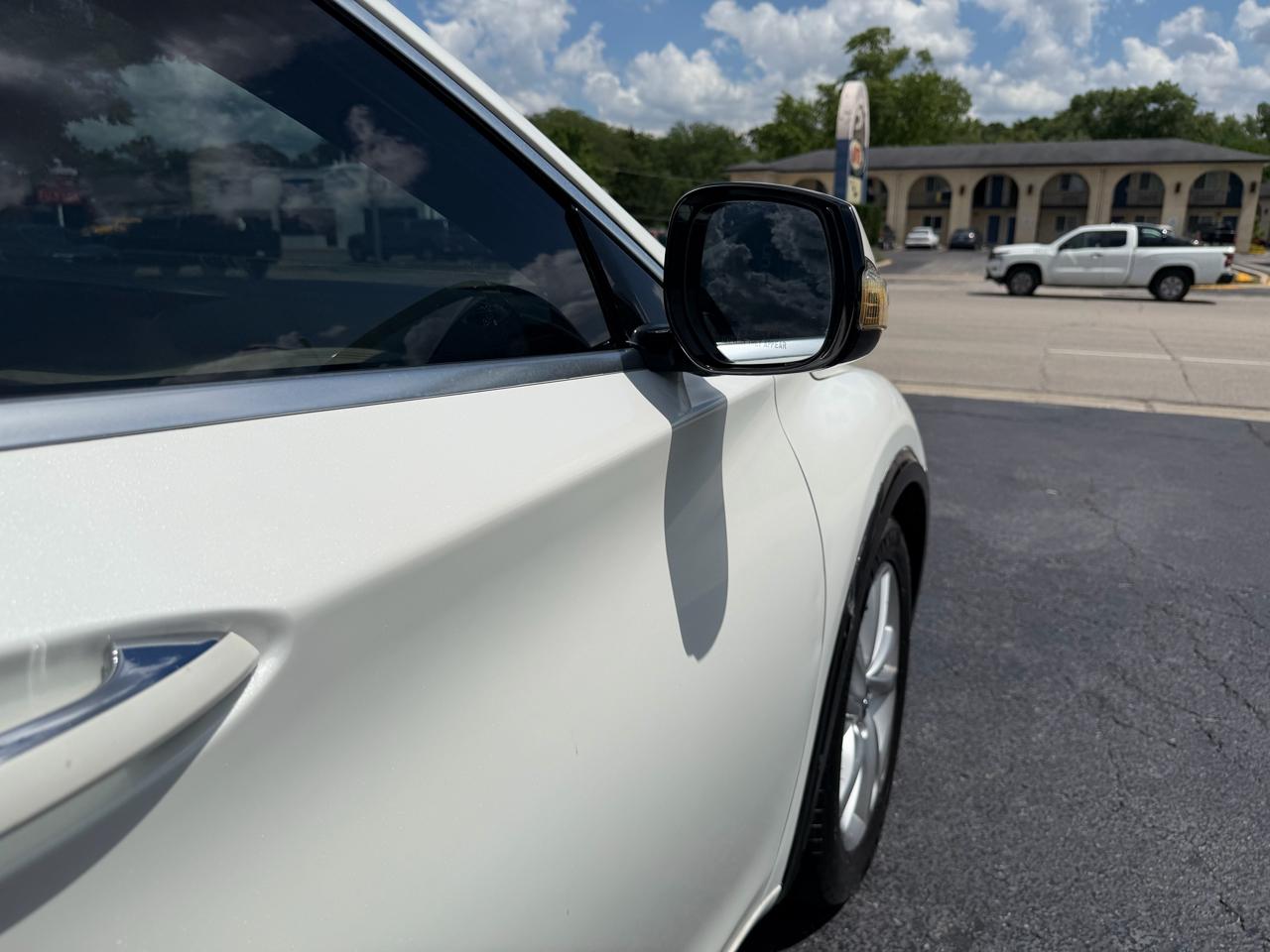 Infiniti QX30 Luxury FWD 2018
