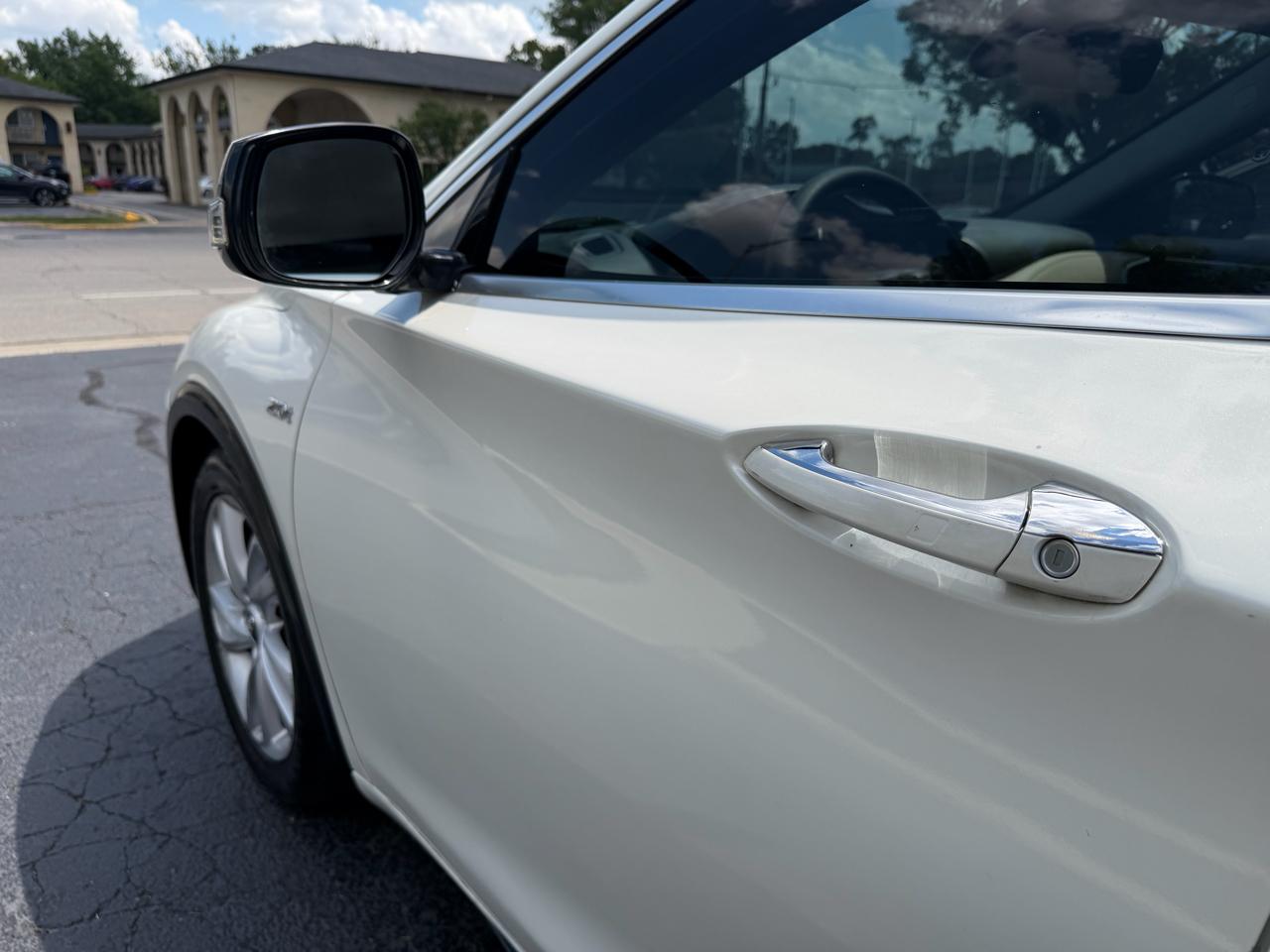 Infiniti QX30 Luxury FWD 2018