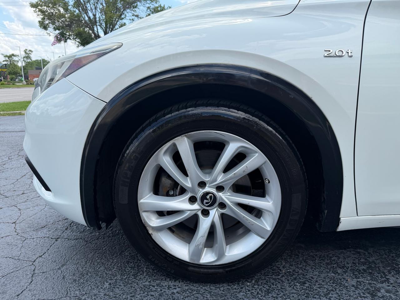 Infiniti QX30 Luxury FWD 2018