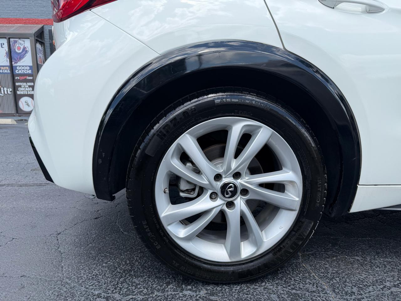 Infiniti QX30 Luxury FWD 2018