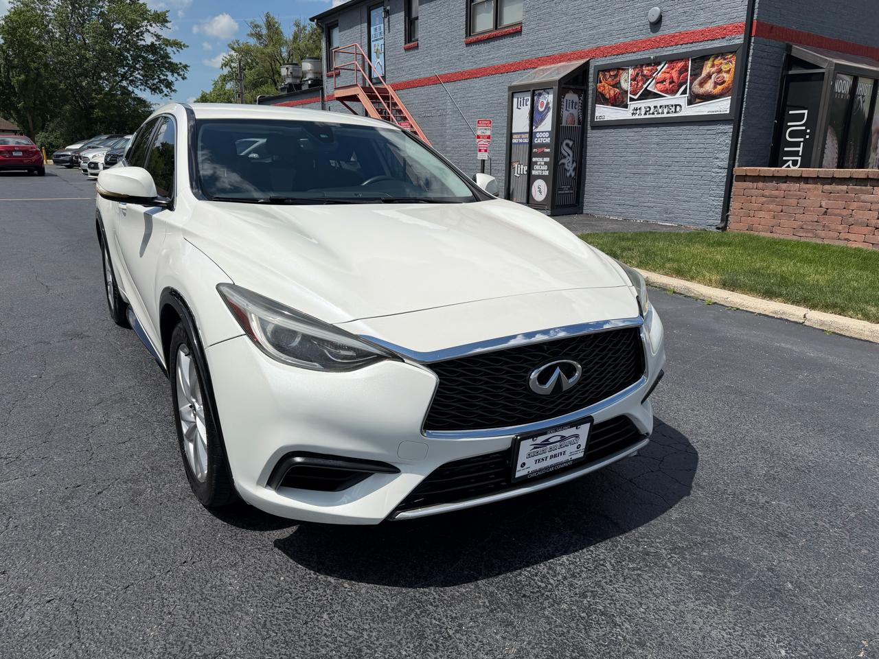 Infiniti QX30 Luxury FWD 2018