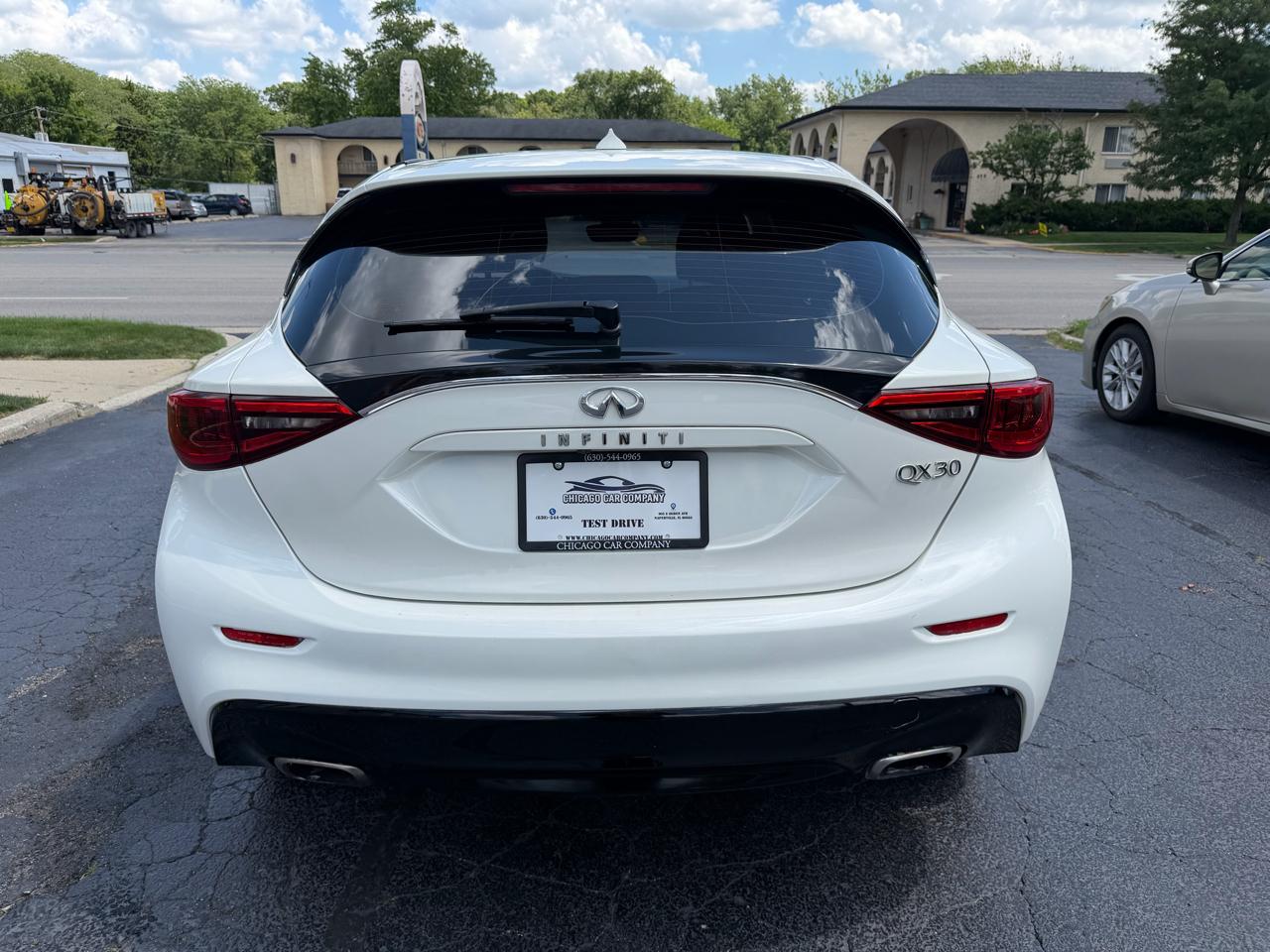 Infiniti QX30 Luxury FWD 2018