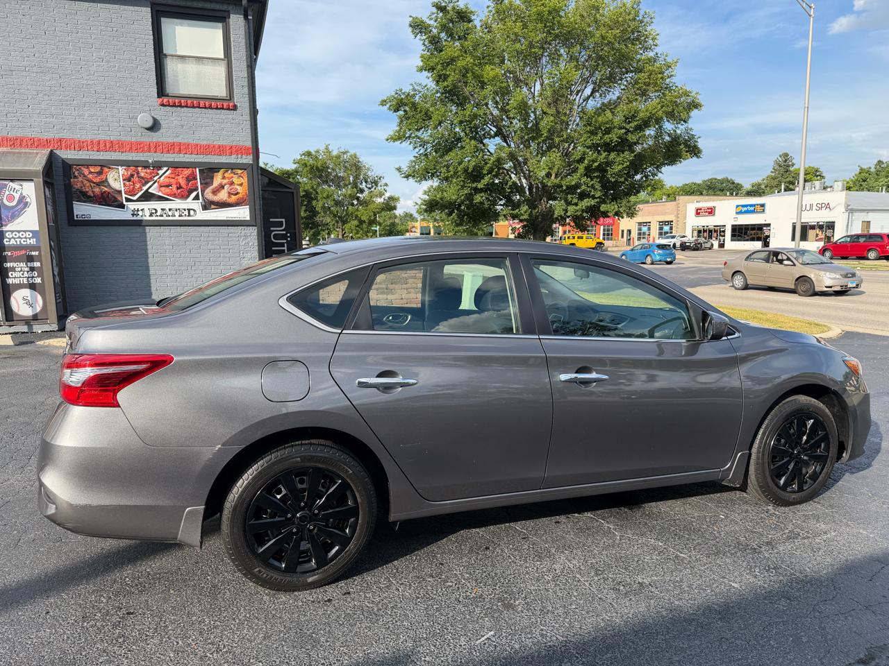 Nissan Sentra SV CVT 2017