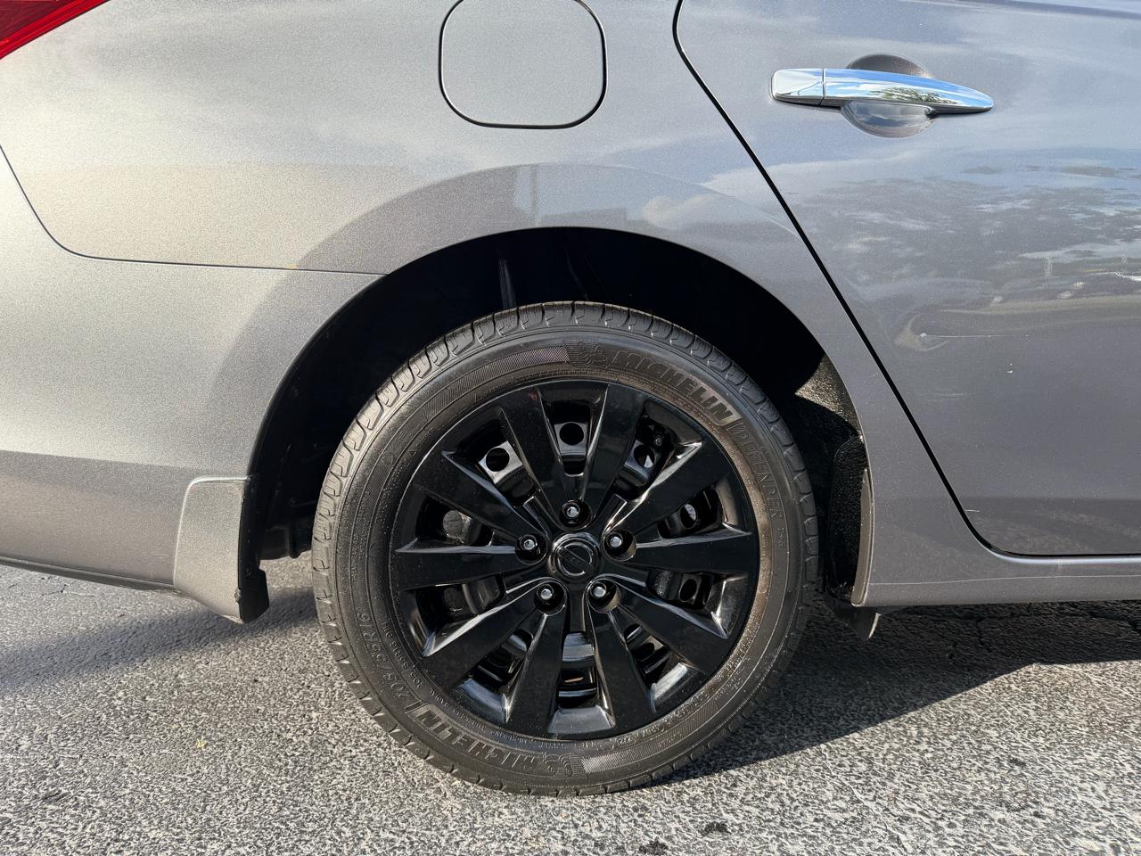 Nissan Sentra SV CVT 2017
