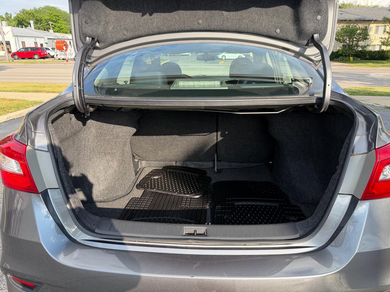 Nissan Sentra SV CVT 2017