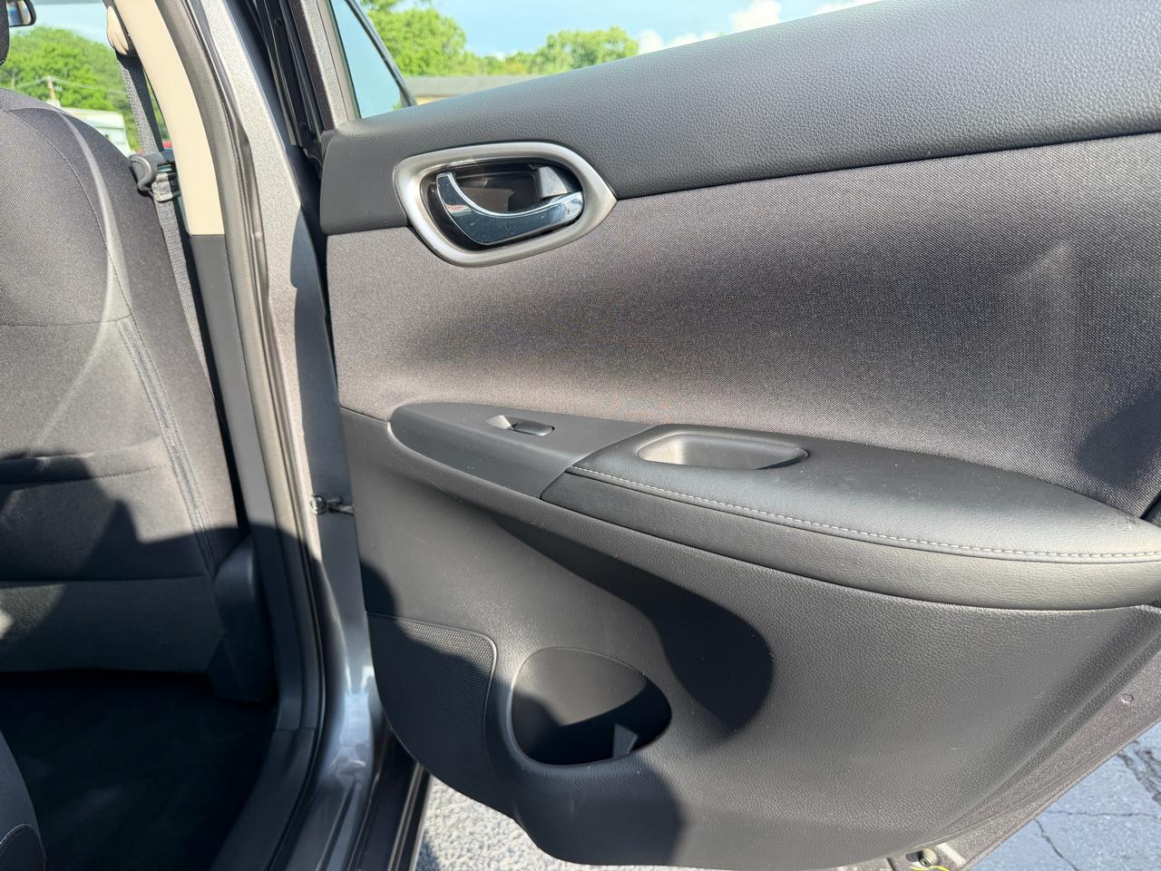 Nissan Sentra SV CVT 2017