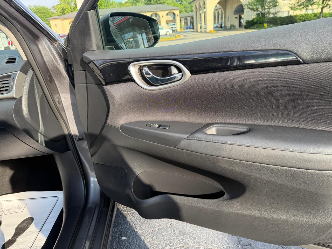 Nissan Sentra SV CVT 2017