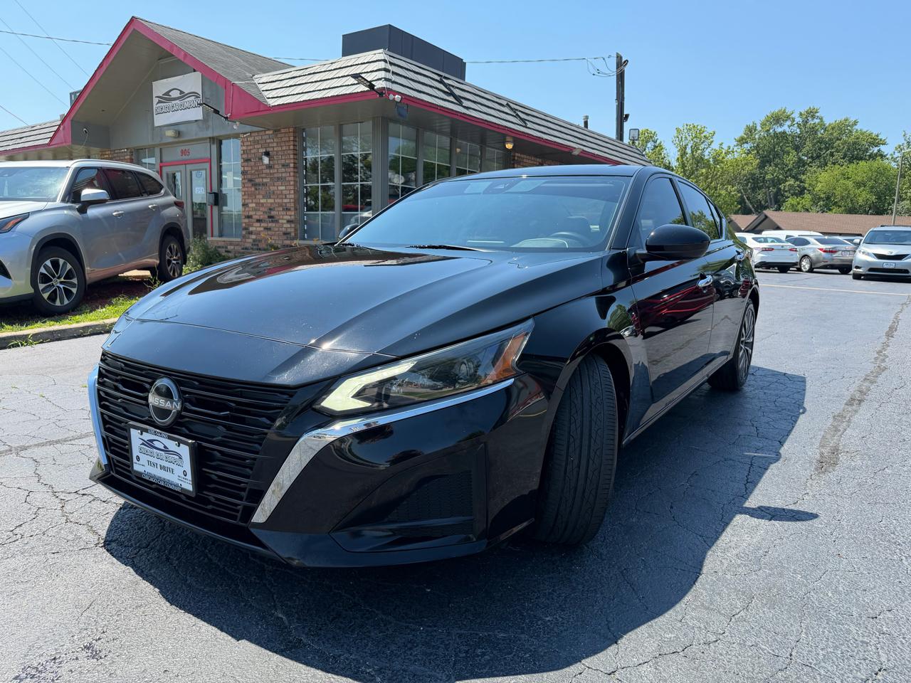 Nissan Altima 2.5 SV Sedan 2023