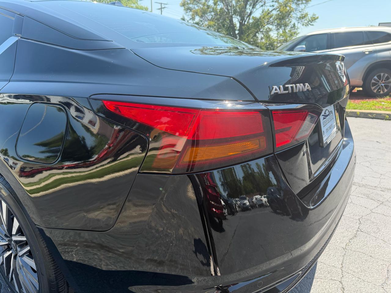 Nissan Altima 2.5 SV Sedan 2023