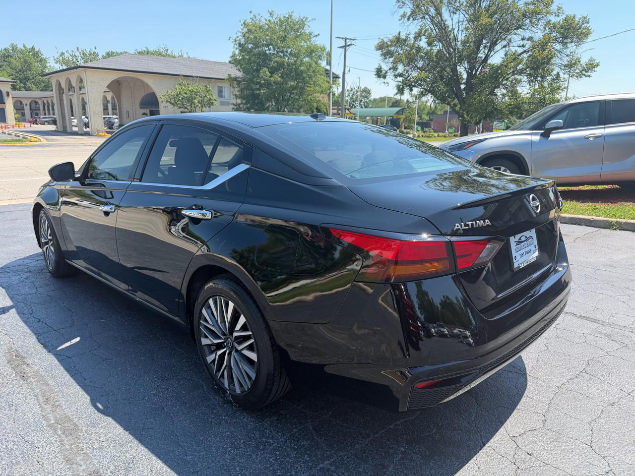 Nissan Altima 2.5 SV Sedan 2023