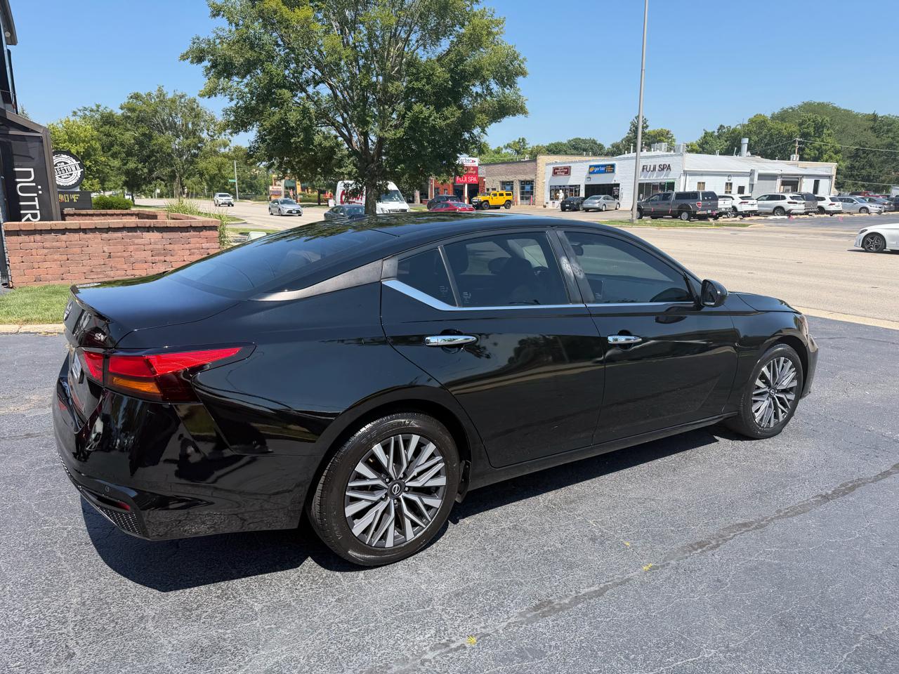 Nissan Altima 2.5 SV Sedan 2023