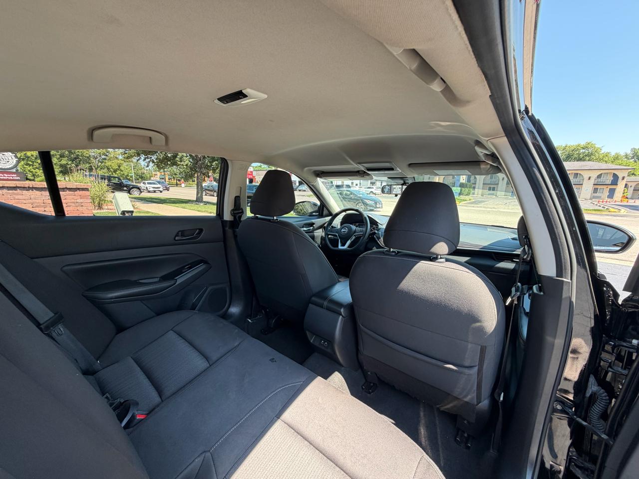 Nissan Altima 2.5 SV Sedan 2023