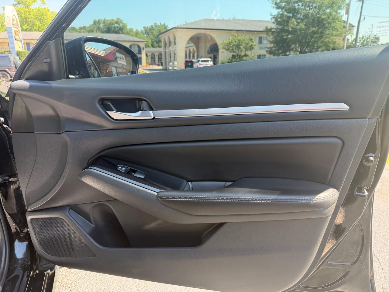 Nissan Altima 2.5 SV Sedan 2023