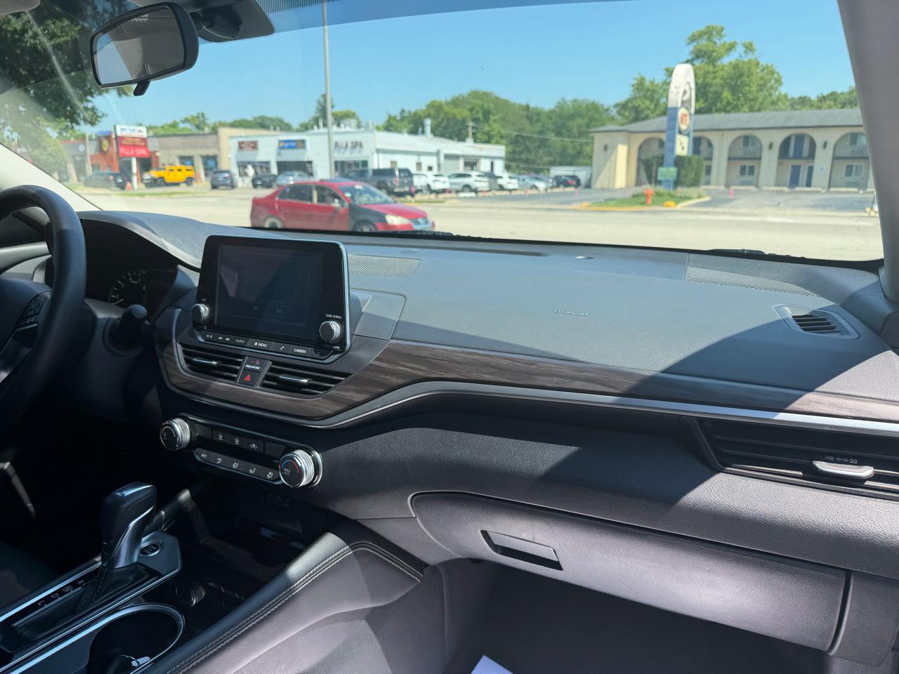 Nissan Altima 2.5 SV Sedan 2023