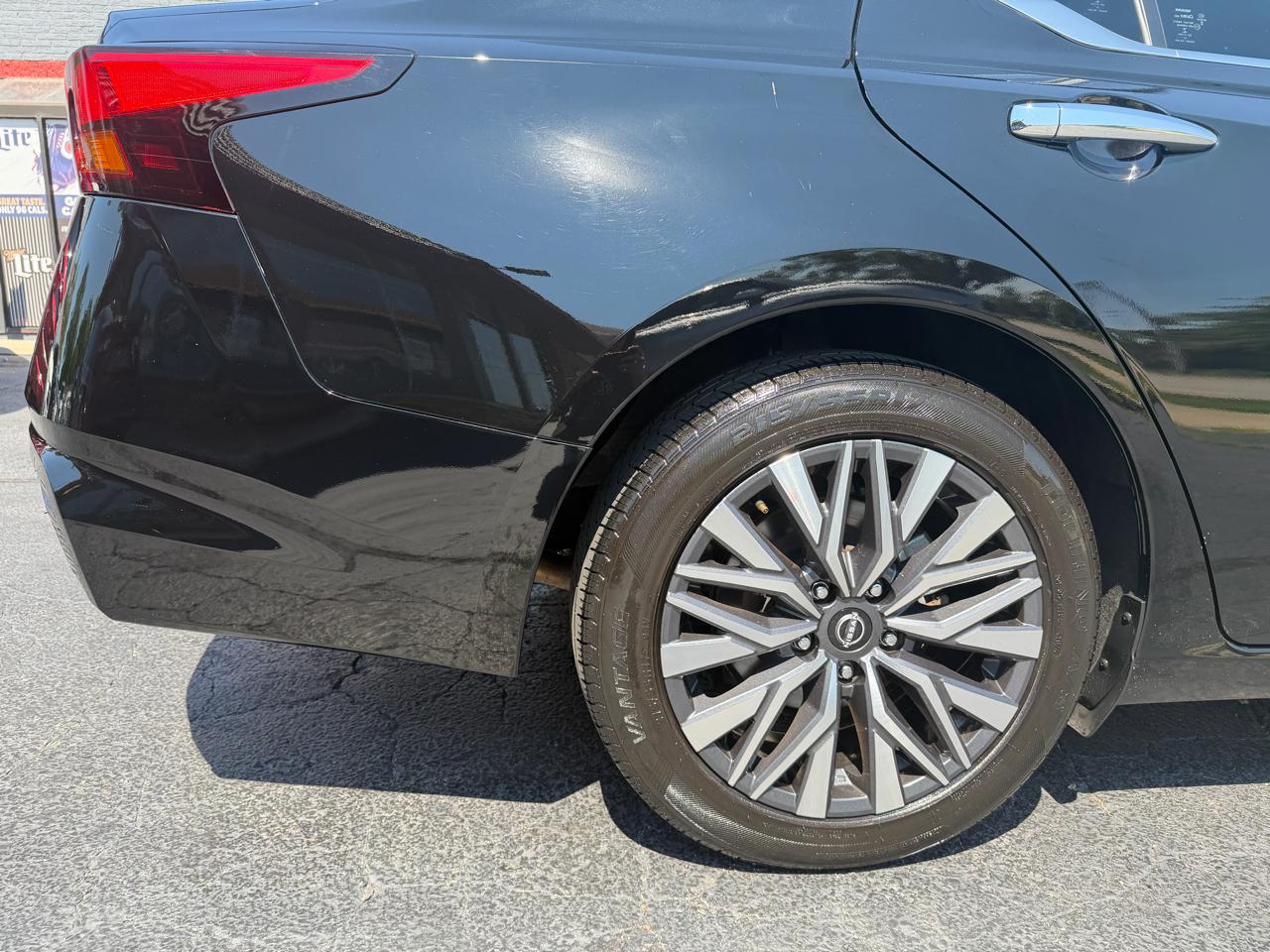 Nissan Altima 2.5 SV Sedan 2023