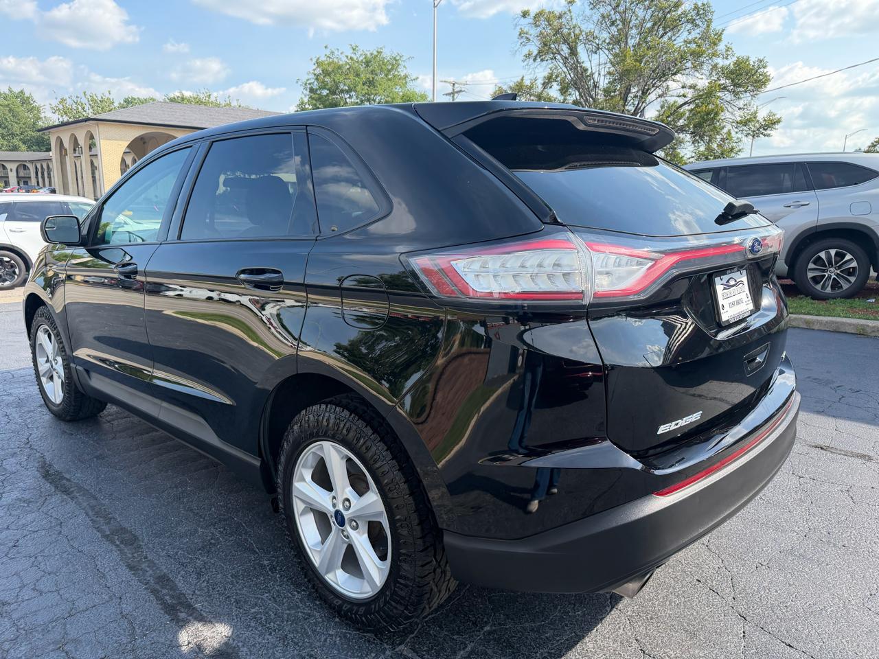 Ford Edge SE FWD 2018