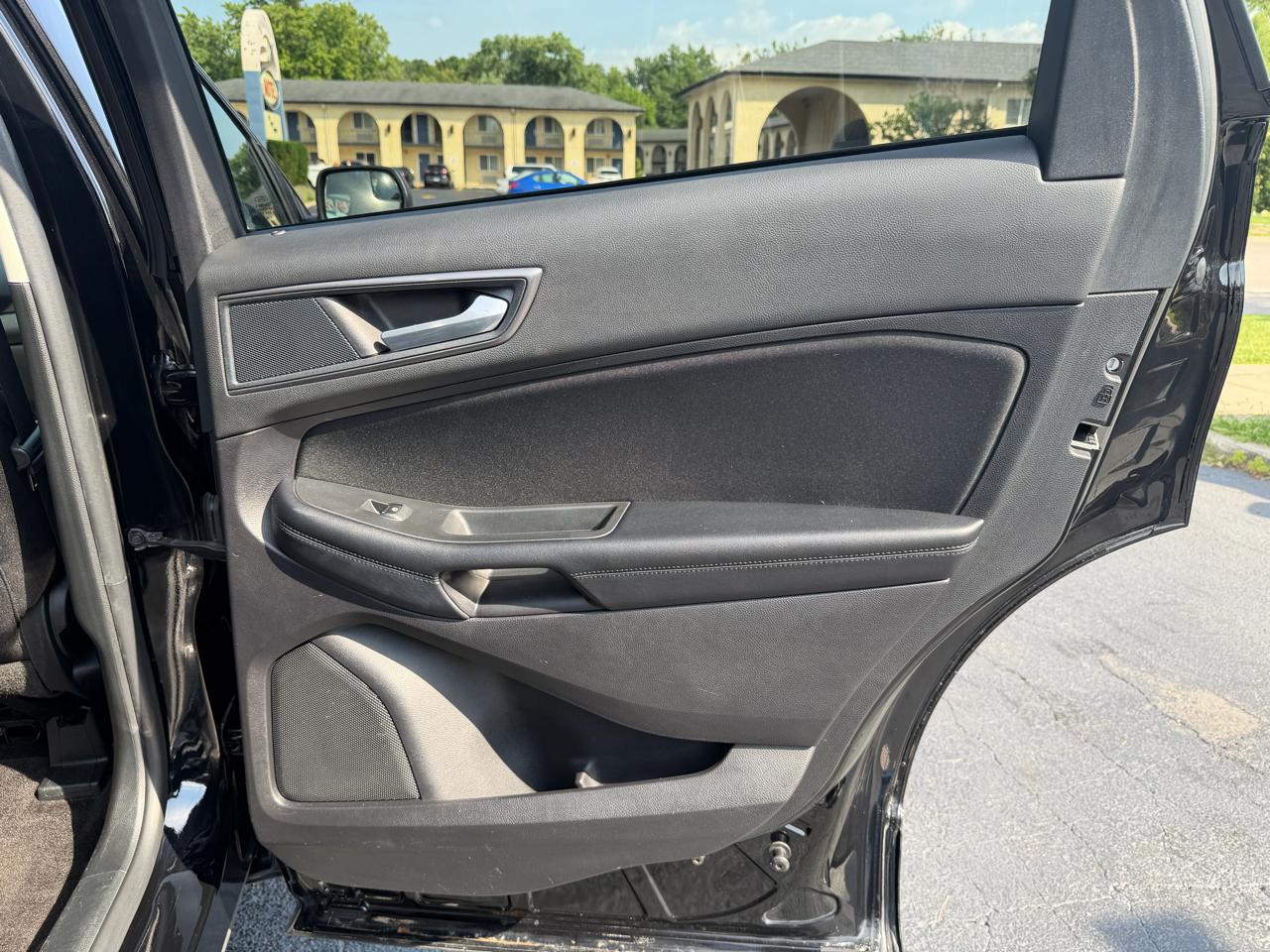Ford Edge SE FWD 2018