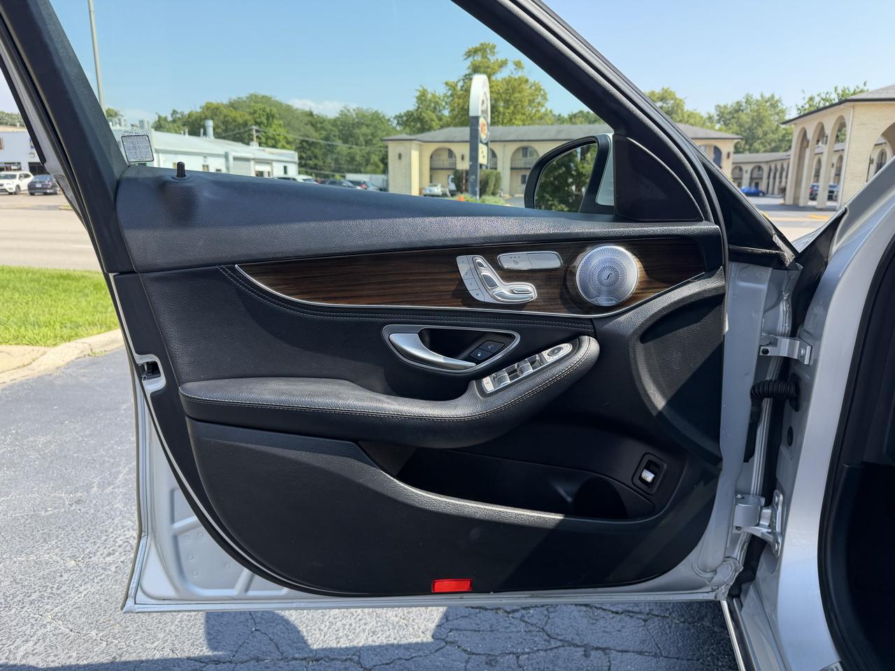 Mercedes-Benz C-Class 4dr Sdn C 300 RWD 2015
