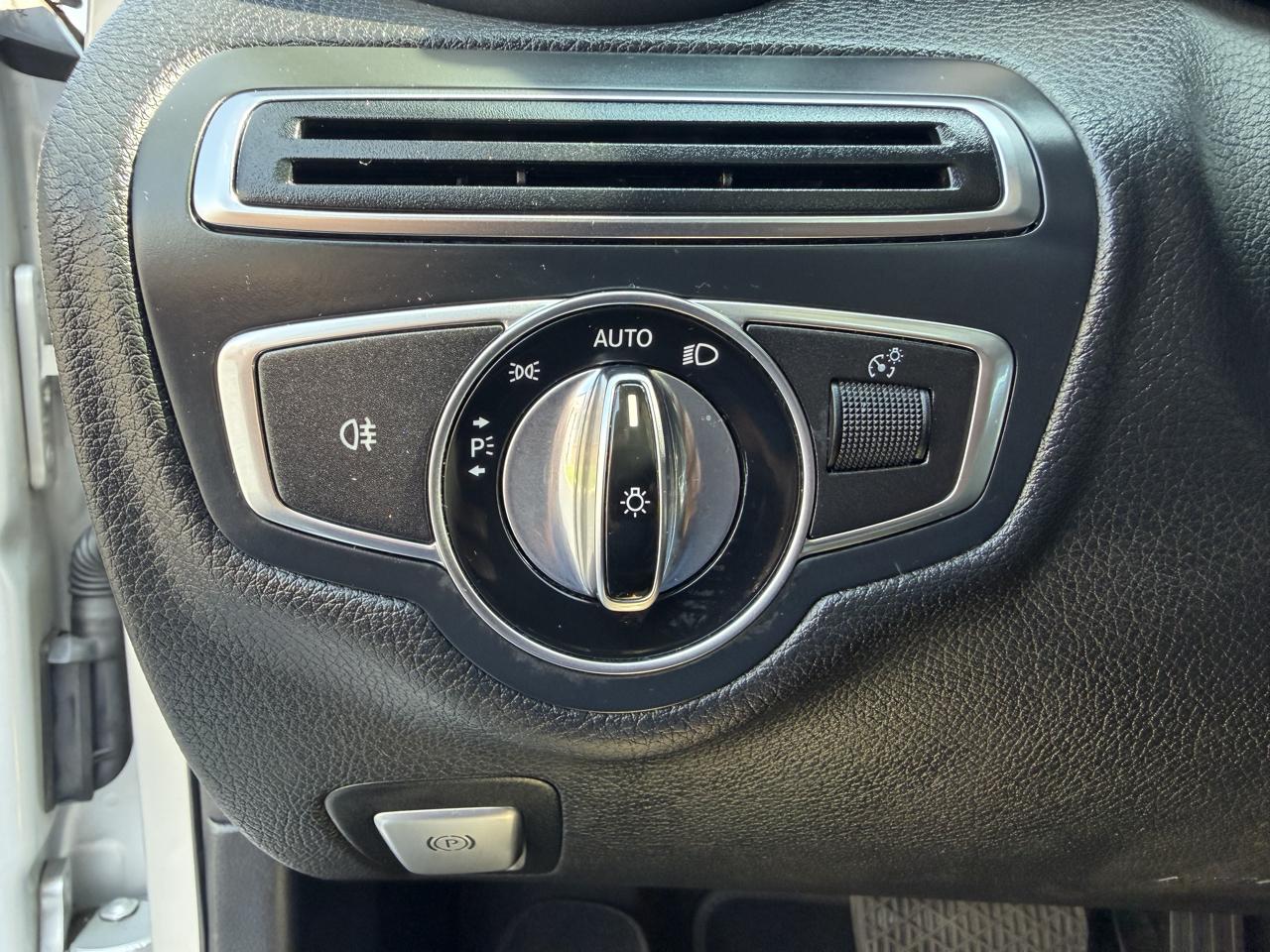 Mercedes-Benz C-Class 4dr Sdn C 300 RWD 2015