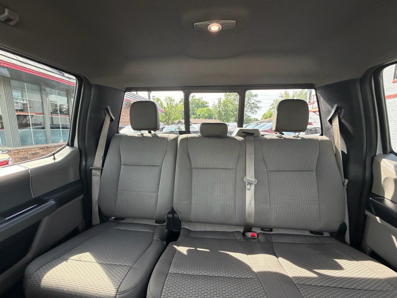 Ford F-150 4WD SuperCrew 145" Lariat 2016