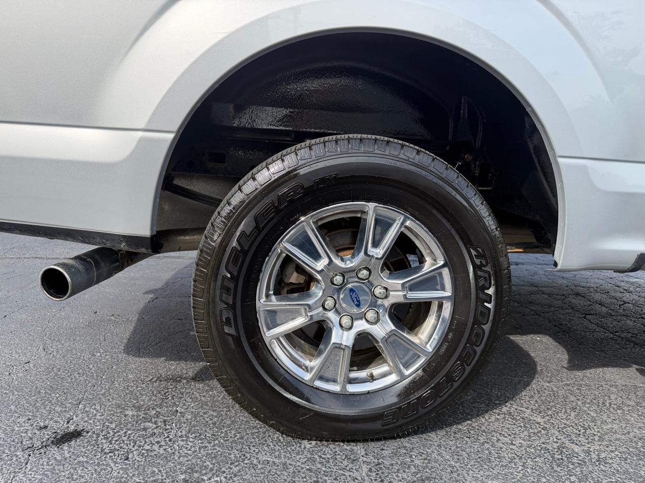 Ford F-150 4WD SuperCrew 145" Lariat 2016