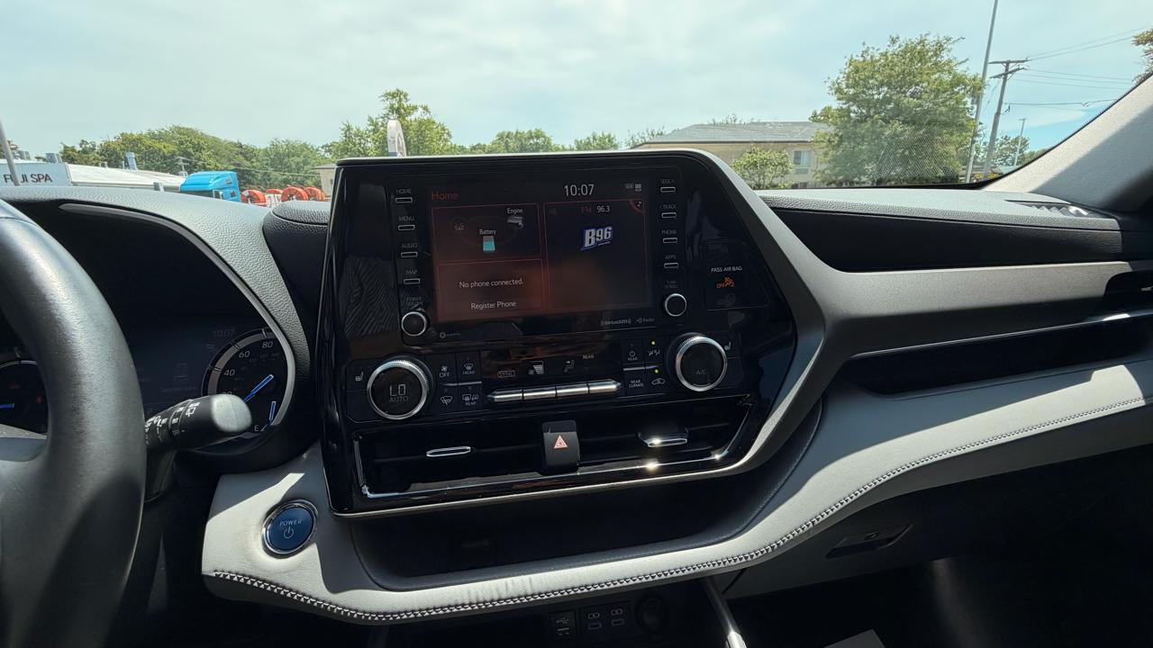 Toyota Highlander Hybrid XLE AWD (Natl) 2022