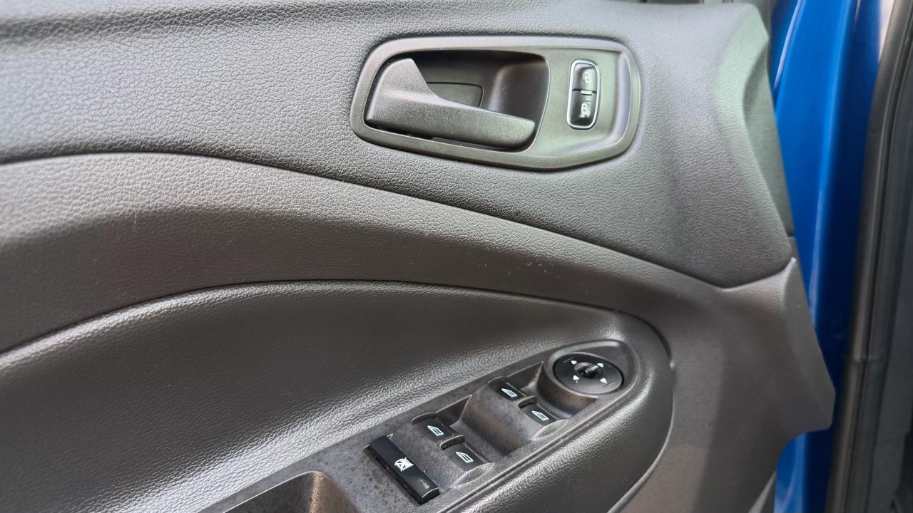 Ford Escape S FWD 2018