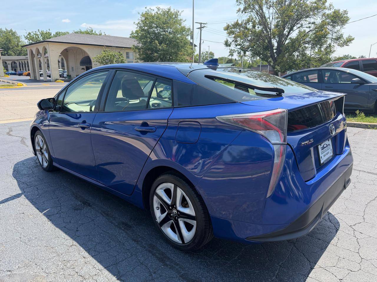 Toyota Prius Three Touring (Natl) 2017