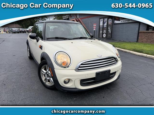 White 2013 MINI Cooper Hatchback Front-Wheel Drive Automatic