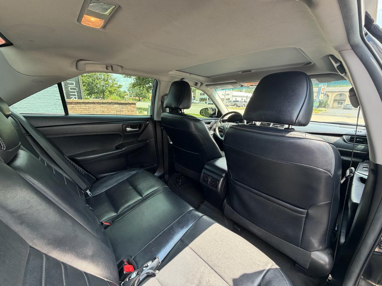 Toyota Camry Hybrid 4dr Sdn XLE (Natl) 2015