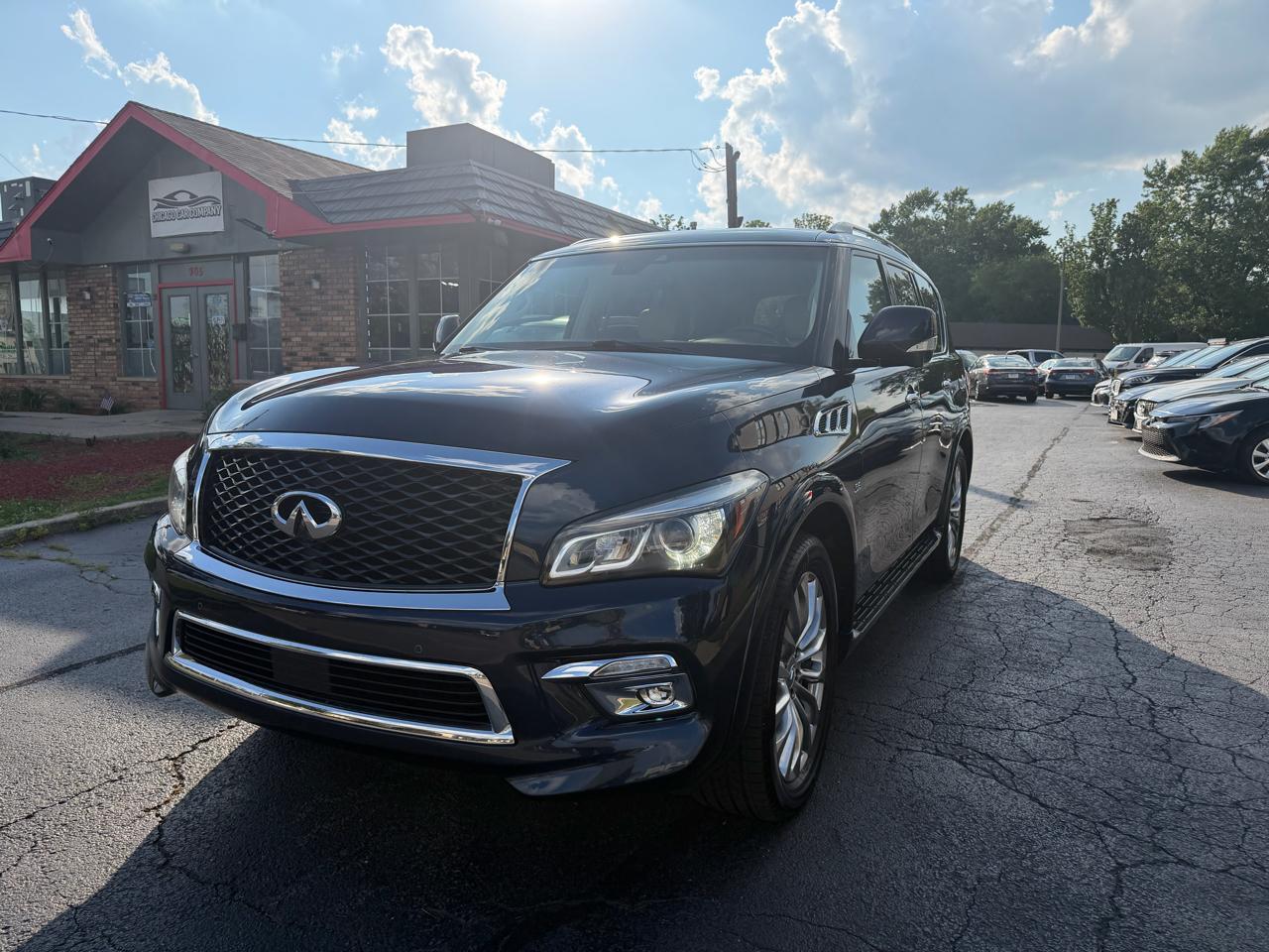 Infiniti QX80 AWD 2017