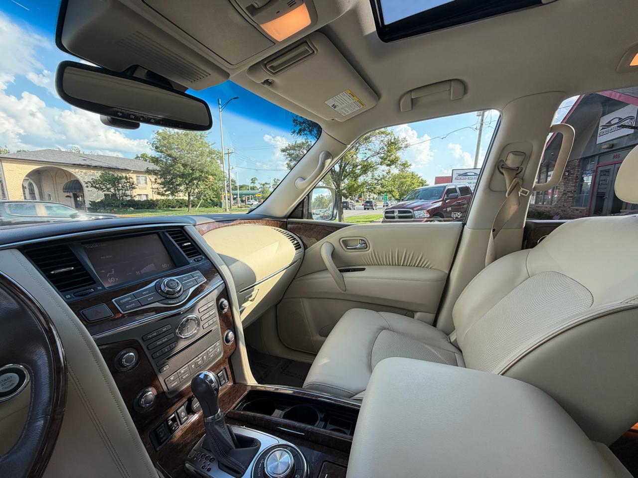 Infiniti QX80 AWD 2017