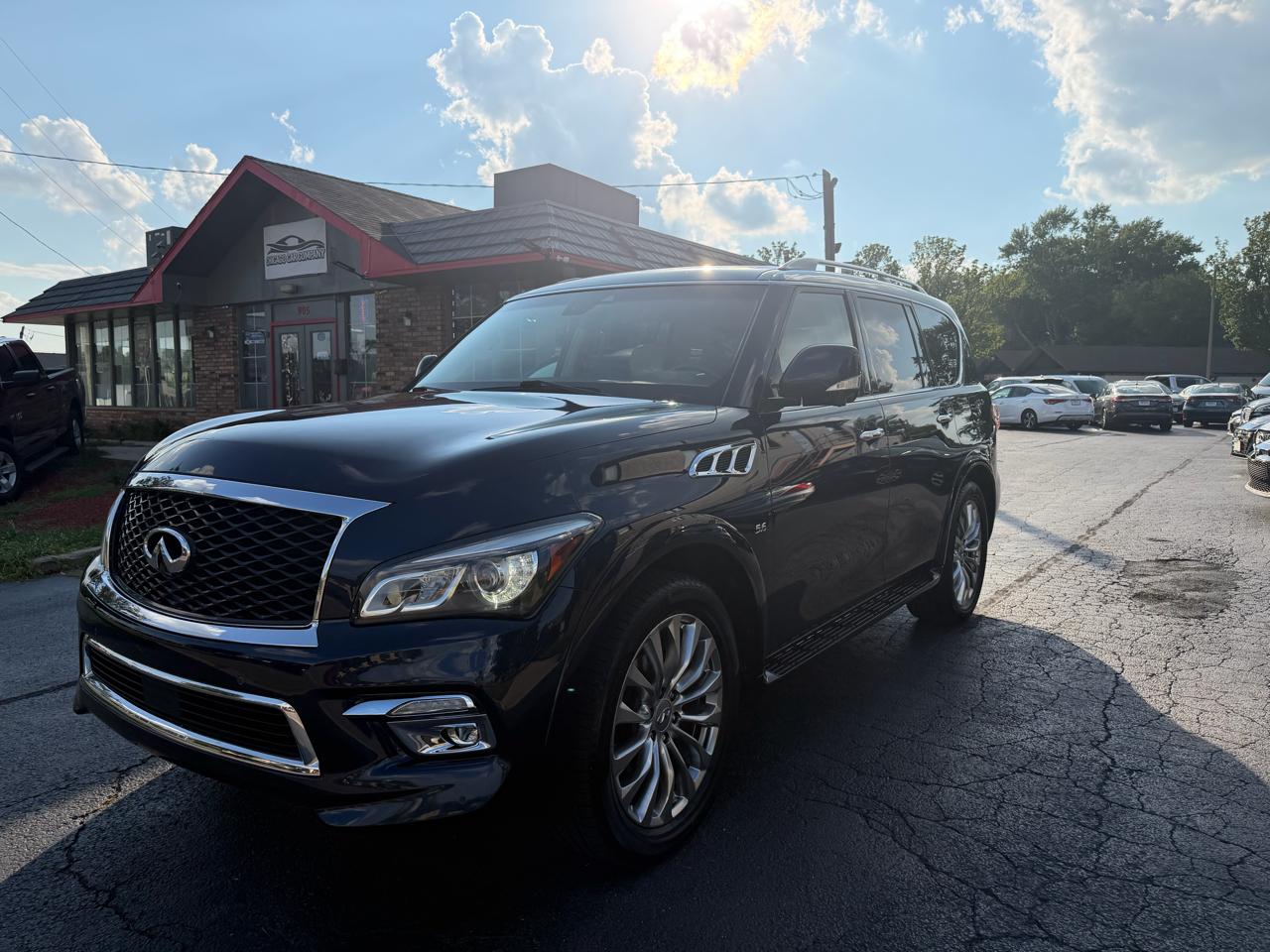 Infiniti QX80 AWD 2017
