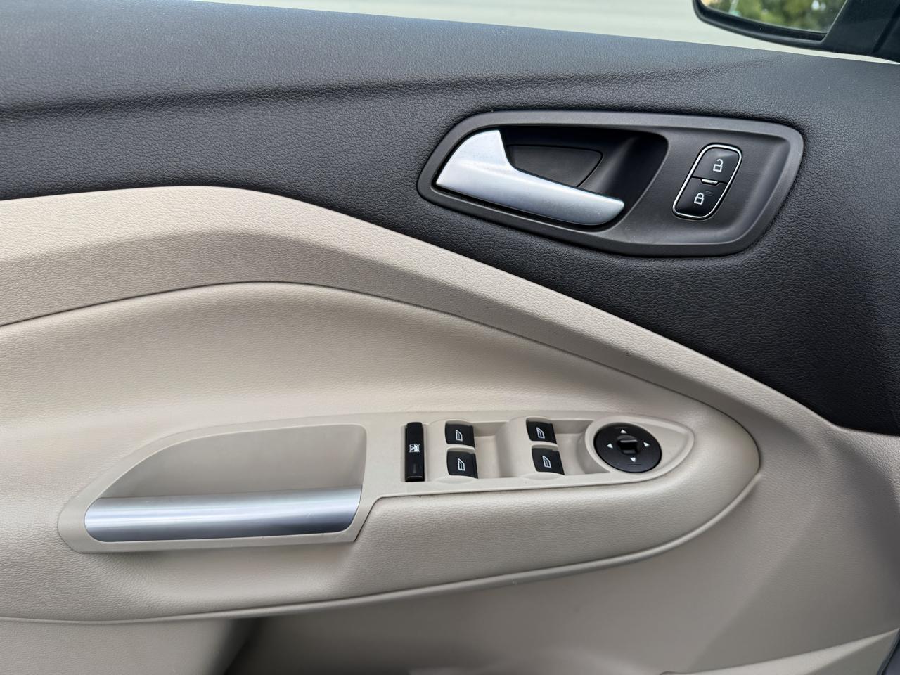 Ford Escape SE FWD 2018