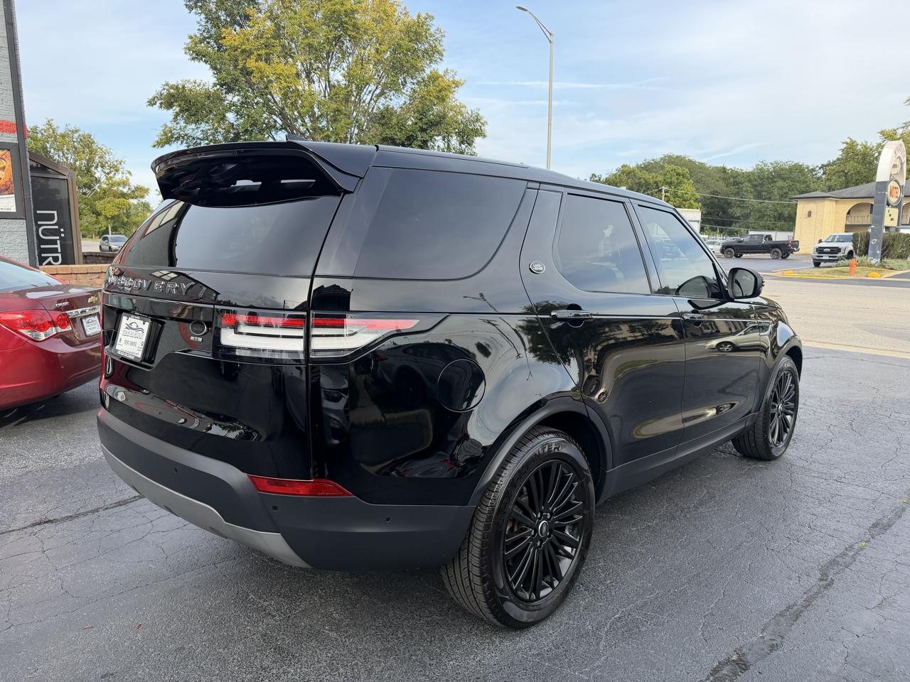 Land Rover Discovery photo 11