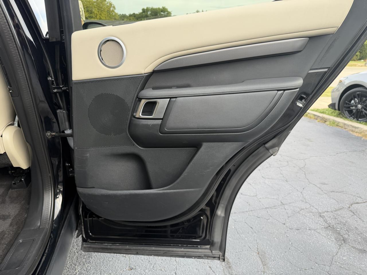 Land Rover Discovery photo 30