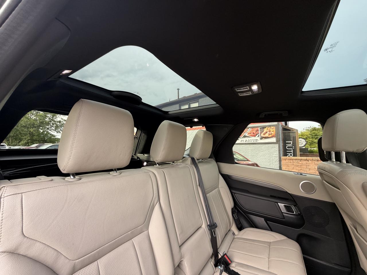 Land Rover Discovery photo 34