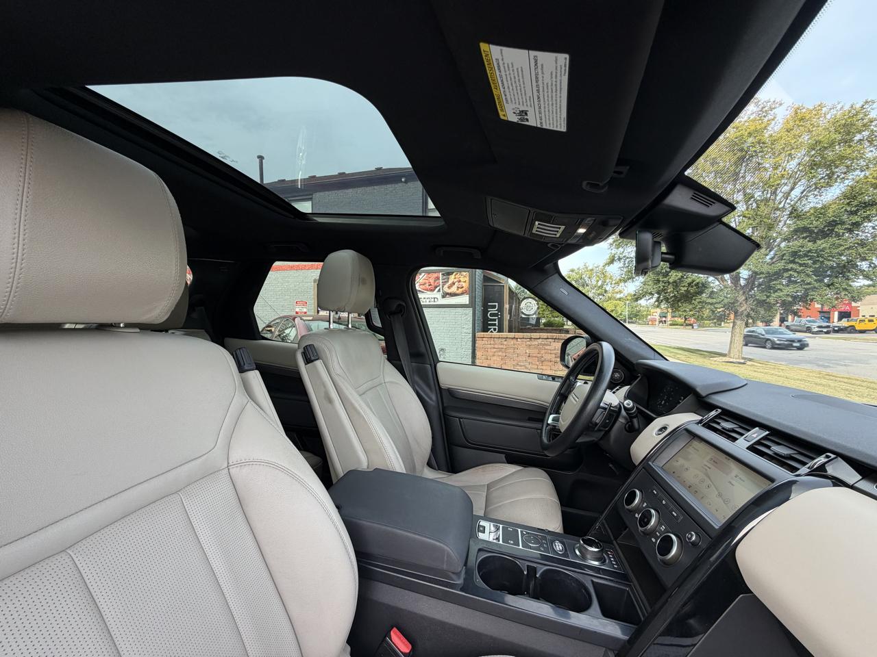 Land Rover Discovery photo 39