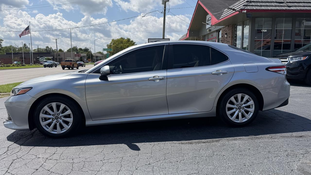 Toyota Camry XLE Auto (Natl) 2018