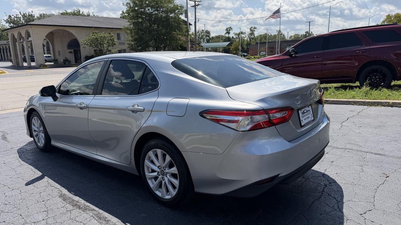 Toyota Camry XLE Auto (Natl) 2018