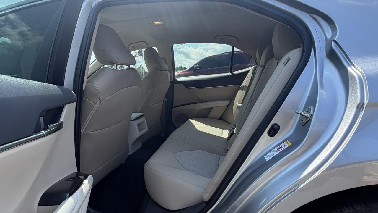 Toyota Camry XLE Auto (Natl) 2018