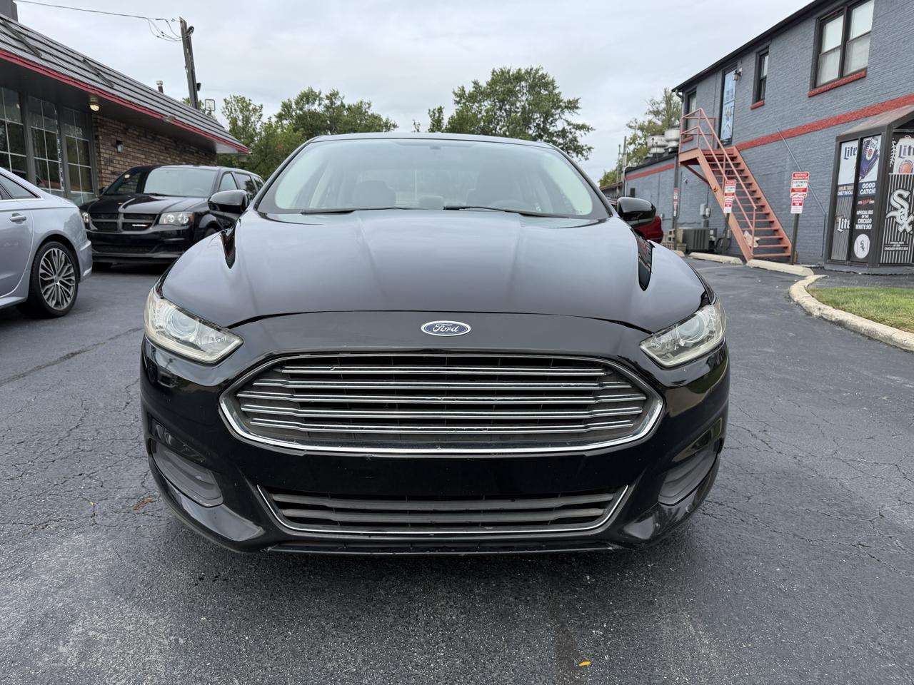 Ford Fusion photo 5