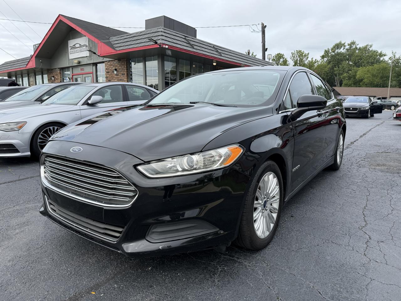 Ford Fusion photo 8