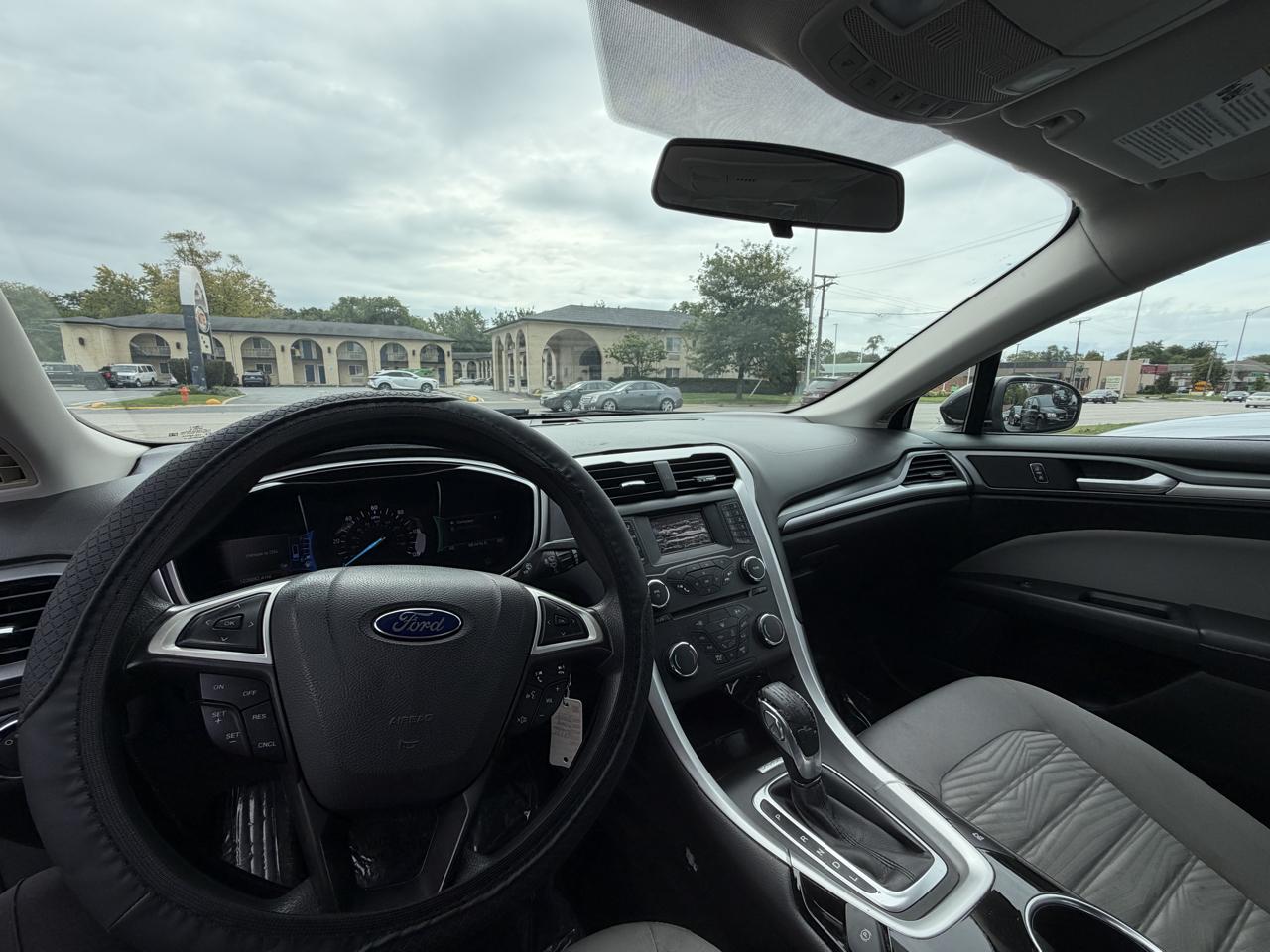 Ford Fusion photo 15