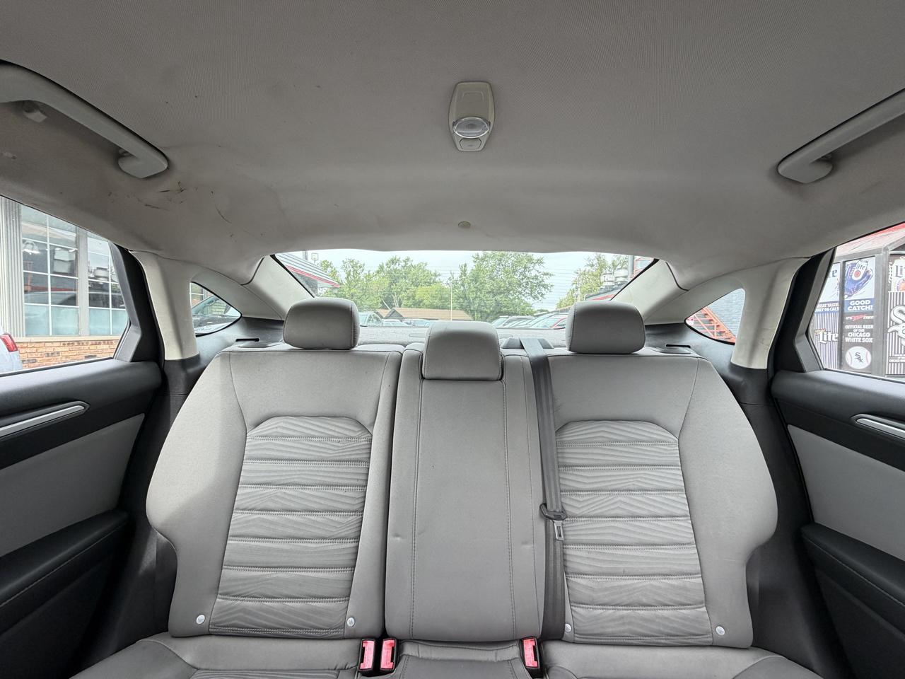 Ford Fusion photo 17