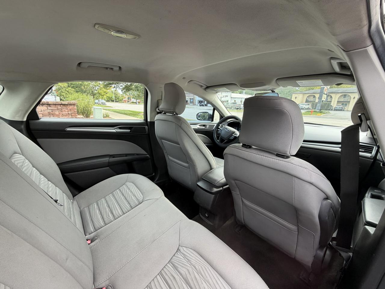 Ford Fusion photo 26