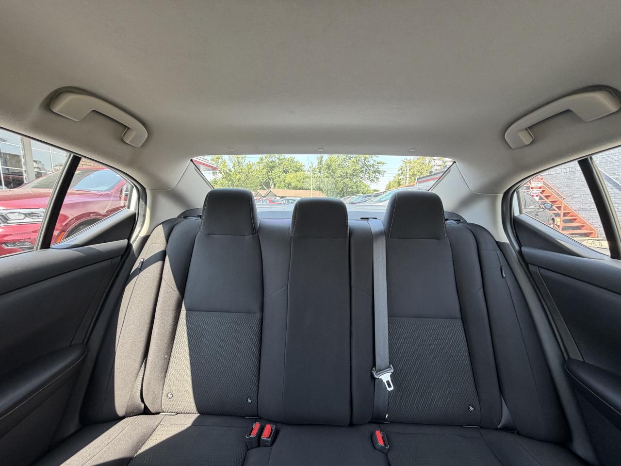 Nissan Sentra S CVT 2022