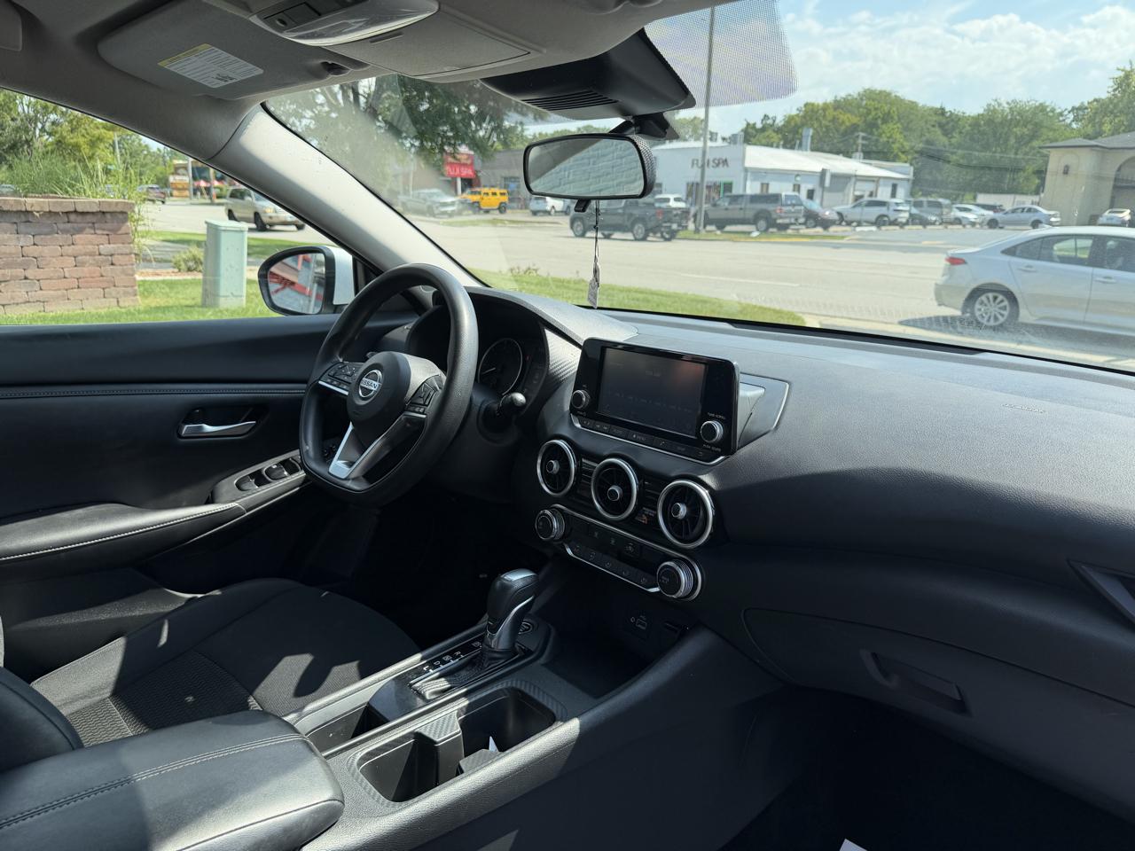 Nissan Sentra S CVT 2022